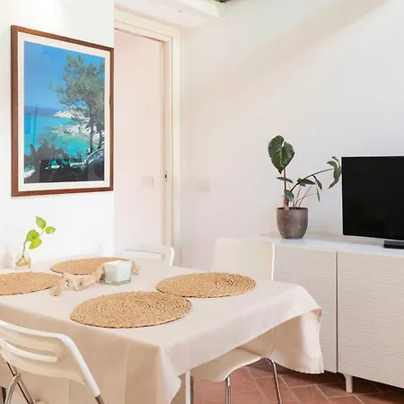 Piazzetta 5 By Elbasummer Appartement