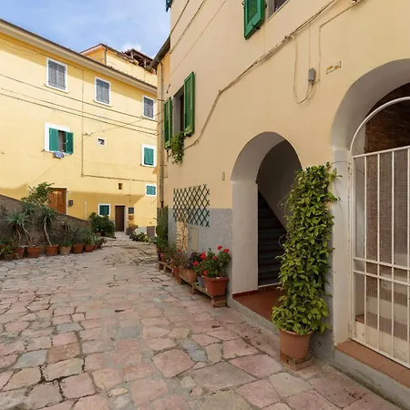 Piazzetta 5 By Elbasummer *