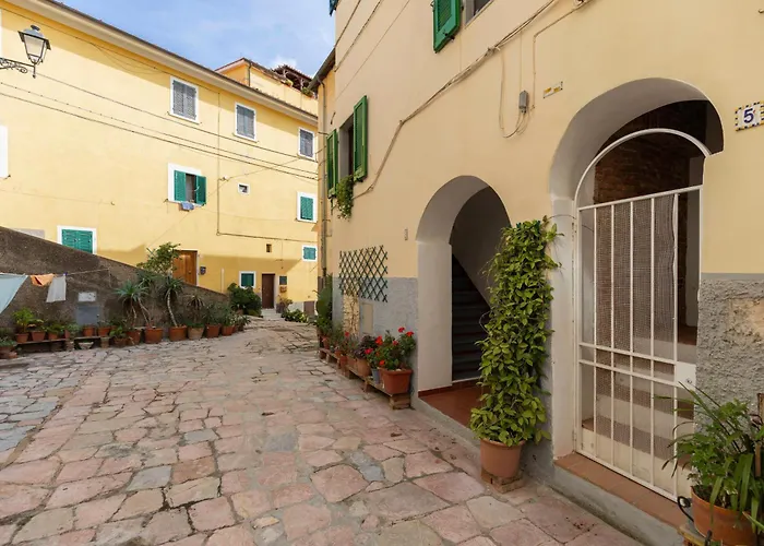 Piazzetta 5 By Elbasummer *